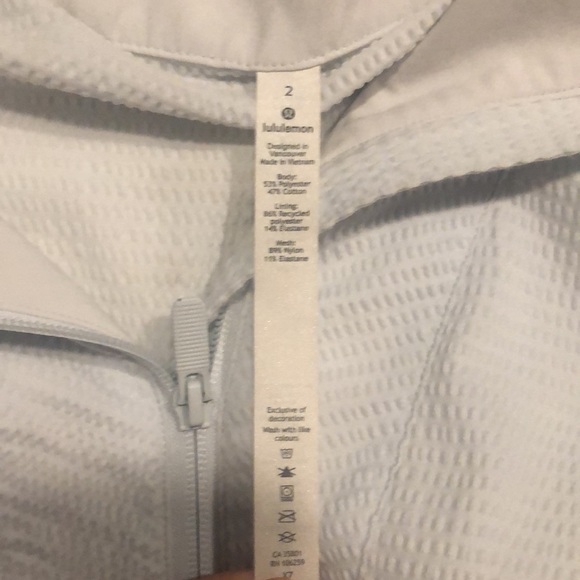 Barley worn lululemon quarter zip jacket. In perfect condition. - Picture 2 of 3